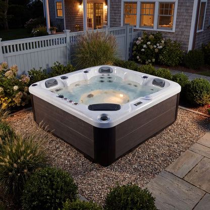 Aurelia Luna Hot Tub