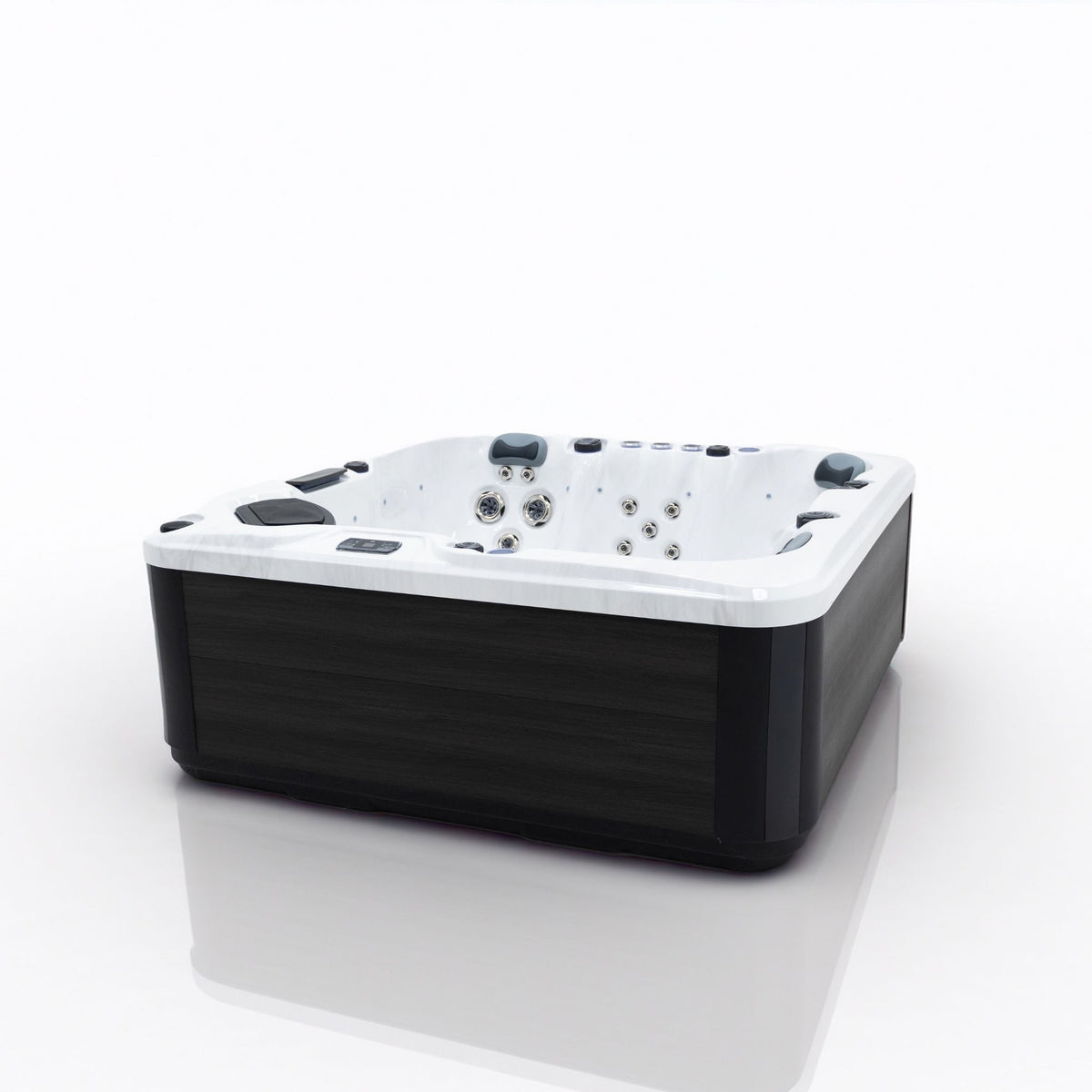 Aurelia Massima Hot Tub