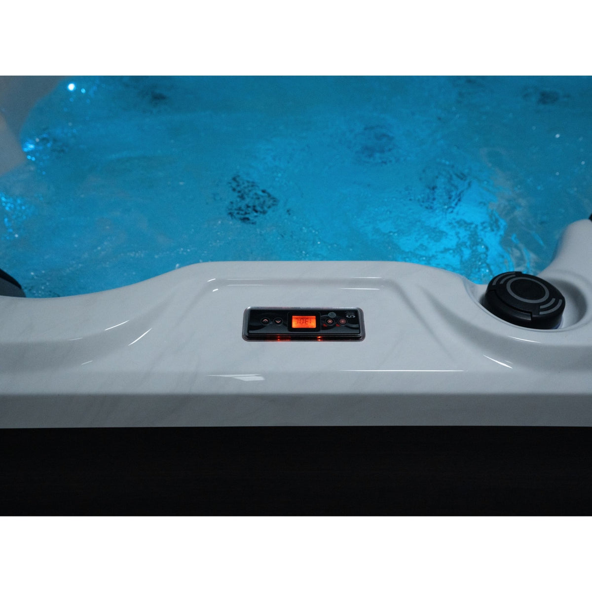 Aurelia Sera Hot Tub